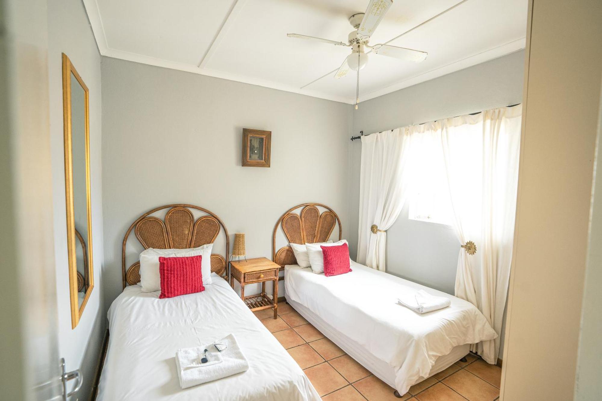 Olive Grove Guest Farm Villa Beaufort West Exterior photo